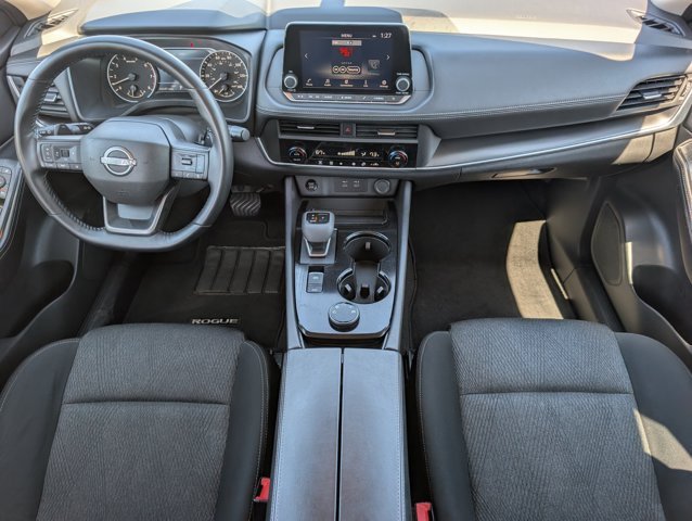 Used 2025 Gray Nissan SV image 5