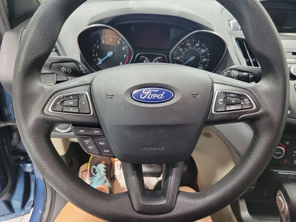 Certified Used 2018 Blue Ford SE image 30