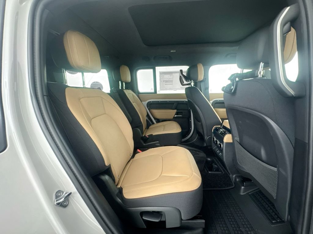 New 2026 Borasco Grey Land Rover X image 29