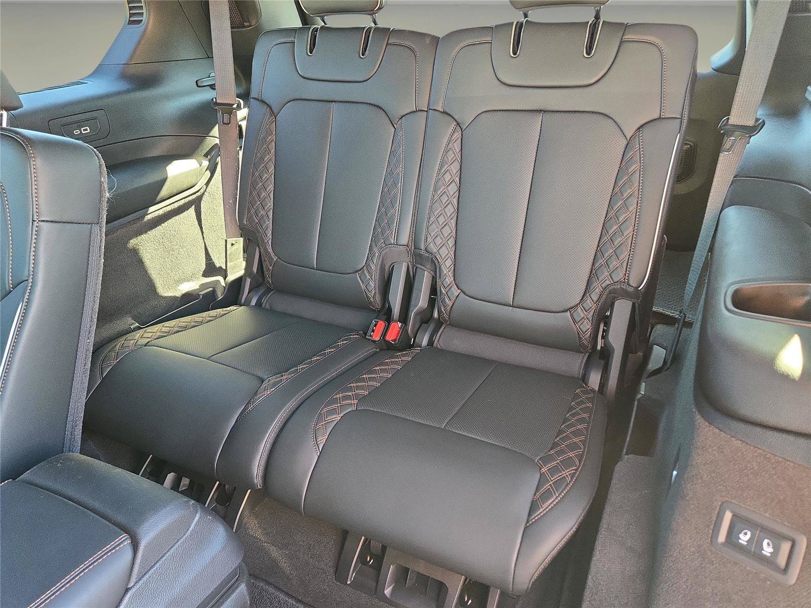 Used 2021 Silver Jeep Summit Reserve image 18