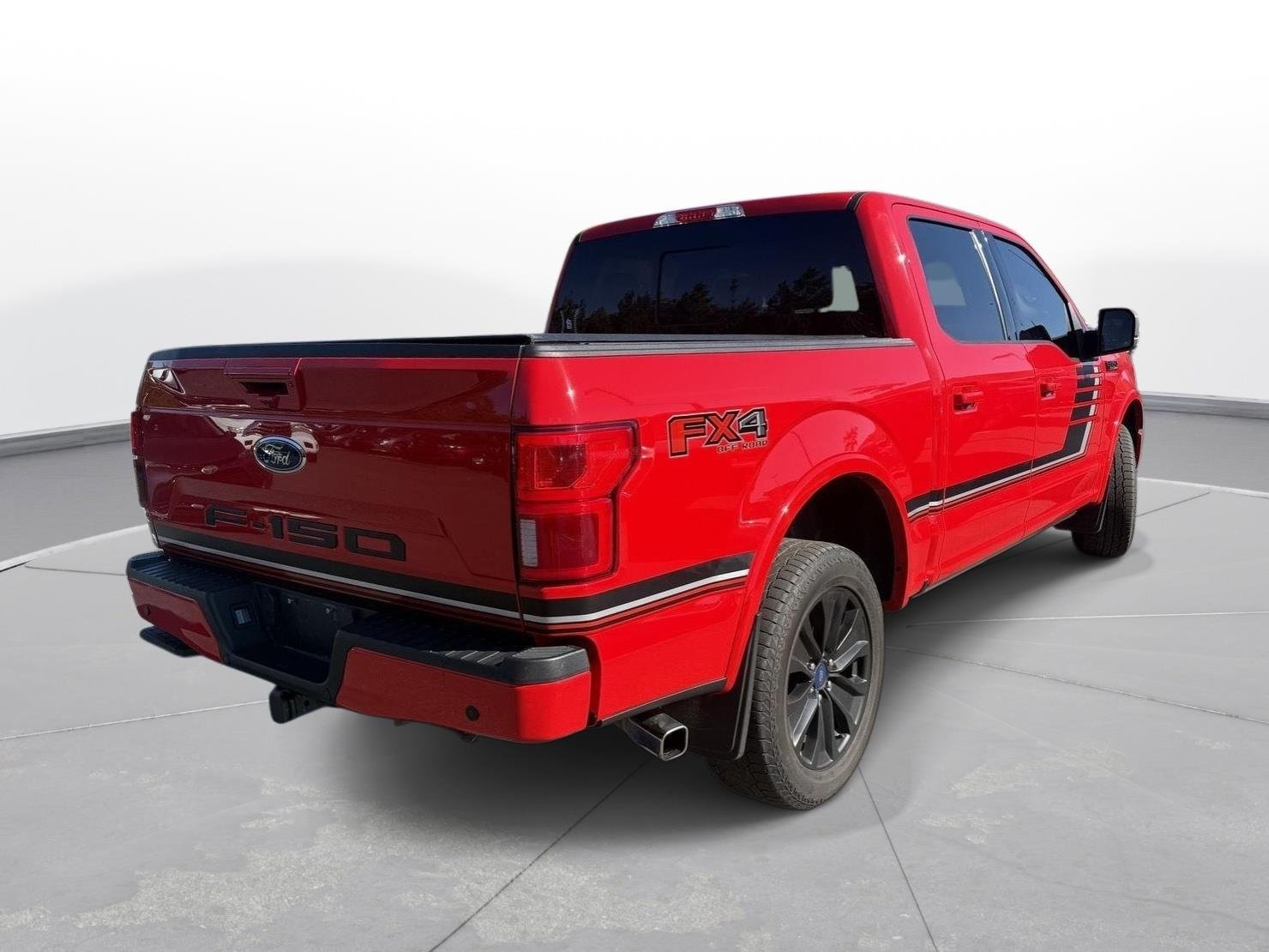 2019 Ford F-150 Lariat photo 2