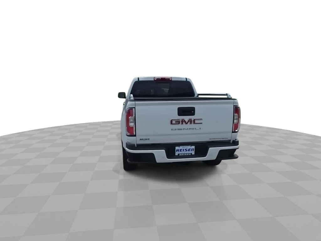 Used 2021 White GMC Denali image 7