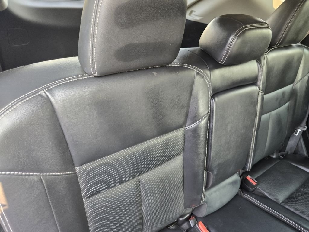 Used 2020 Gray Nissan SL image 13