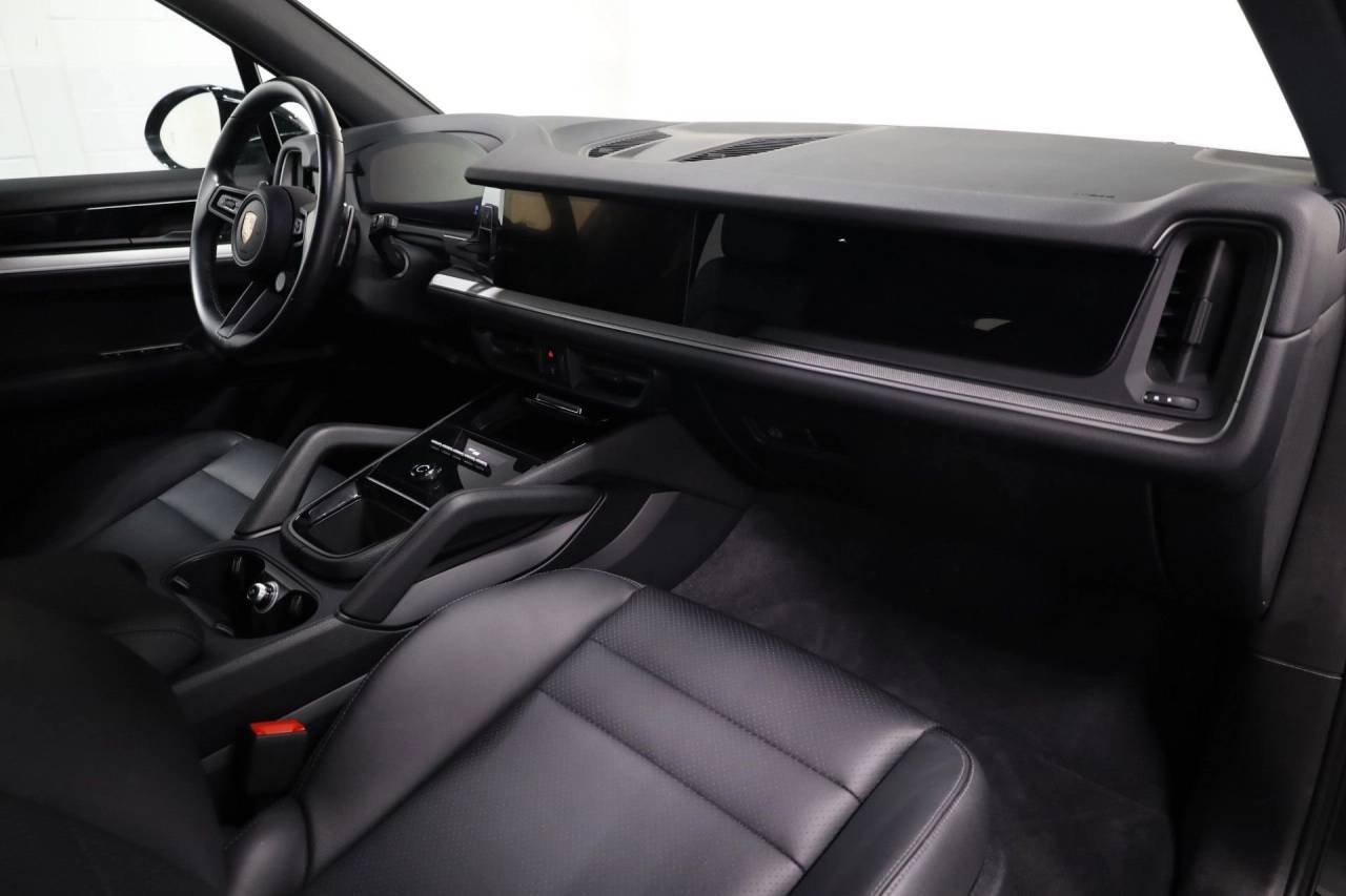 Certified Used 2024 Black Porsche (MY24) image 6