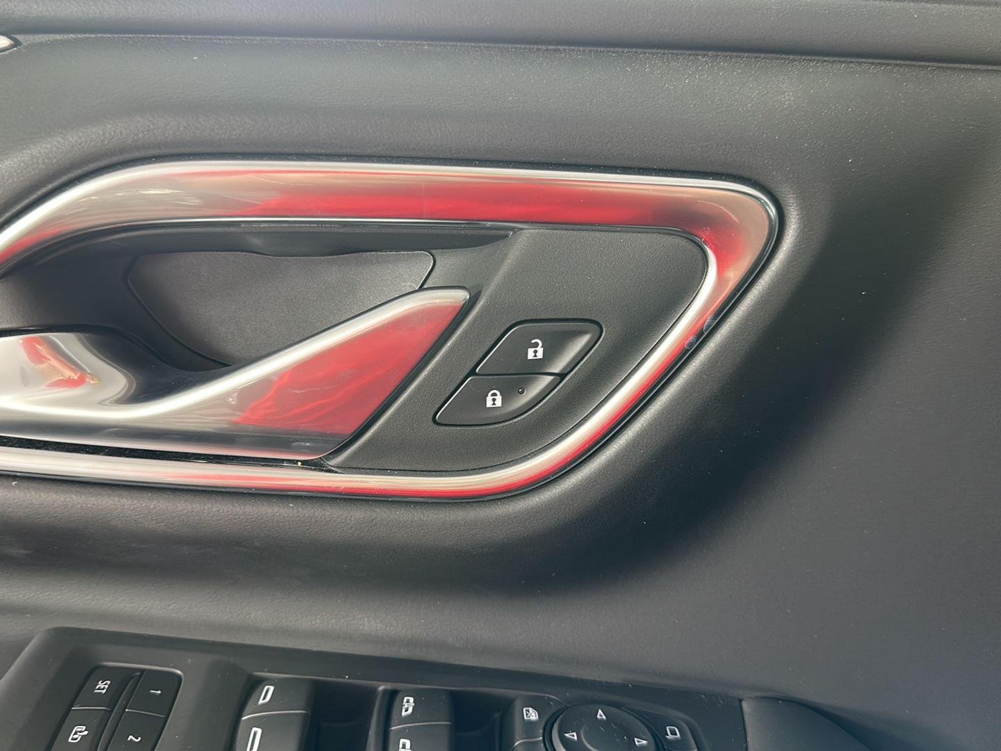 Used 2024 Sterling Metallic GMC SLT image 9
