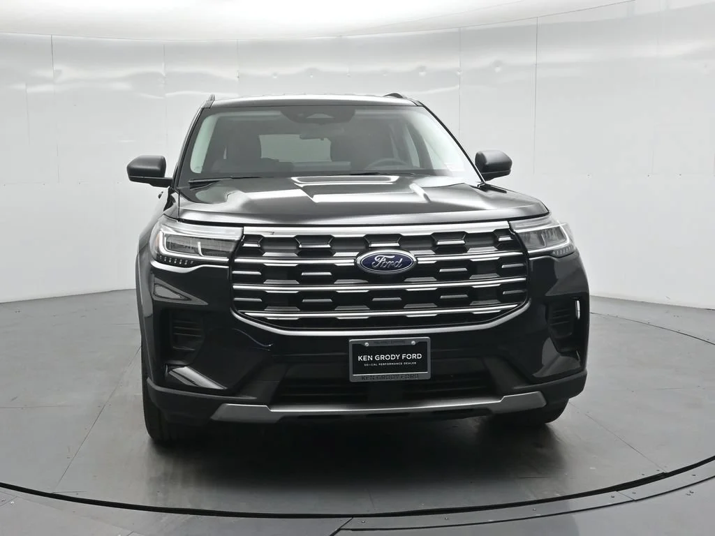 New 2026 Agate Black Metallic Ford Active image 52