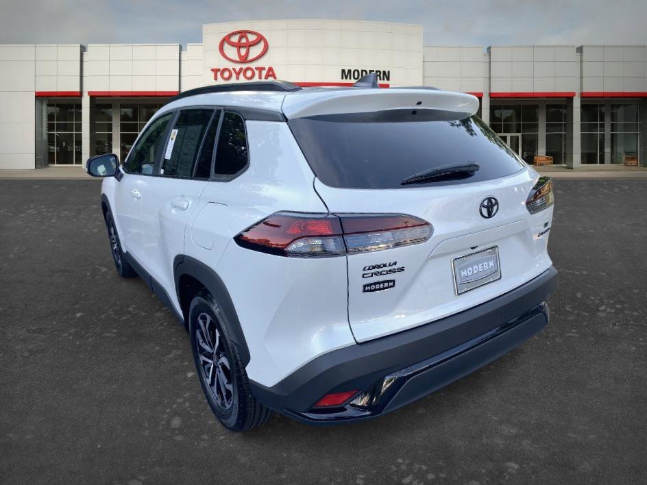 Certified Used 2026 Wind Chill Pearl Toyota Hybrid SE image 7