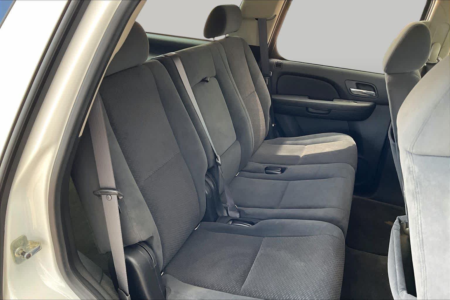 Used 2008 SUMMIT WHITE Chevrolet LS image 16