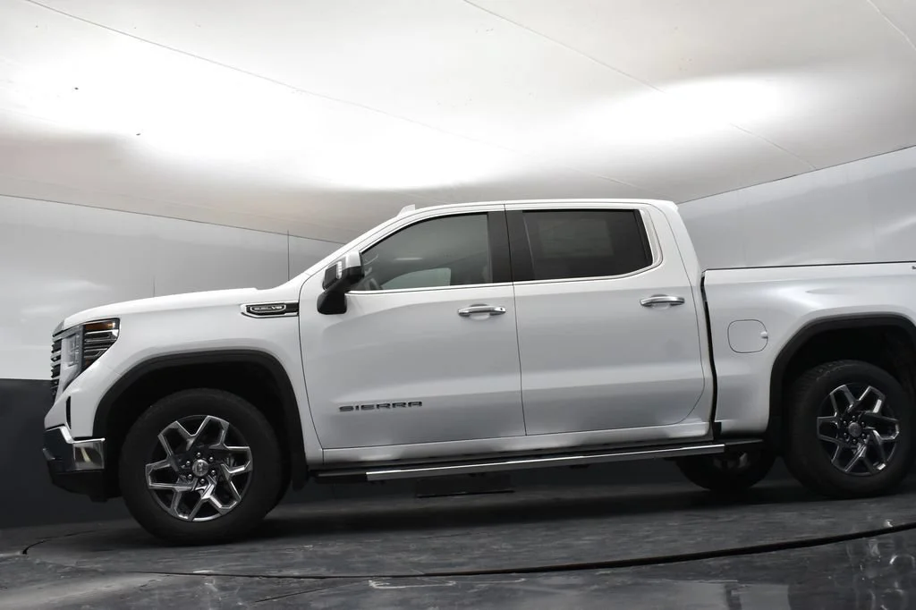 2026 GMC Sierra 1500 SLT - Photo 31