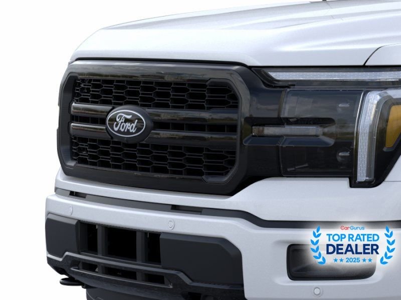 New 2026 Star White Metallic Tri-Coat Ford Lariat image 18
