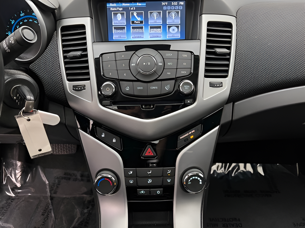 Used 2013 Silver Ice Metallic Chevrolet 1LT image 14