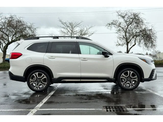 New 2026 CRYSTAL WHITE PEARL Subaru Limited 7-Passenger image 3