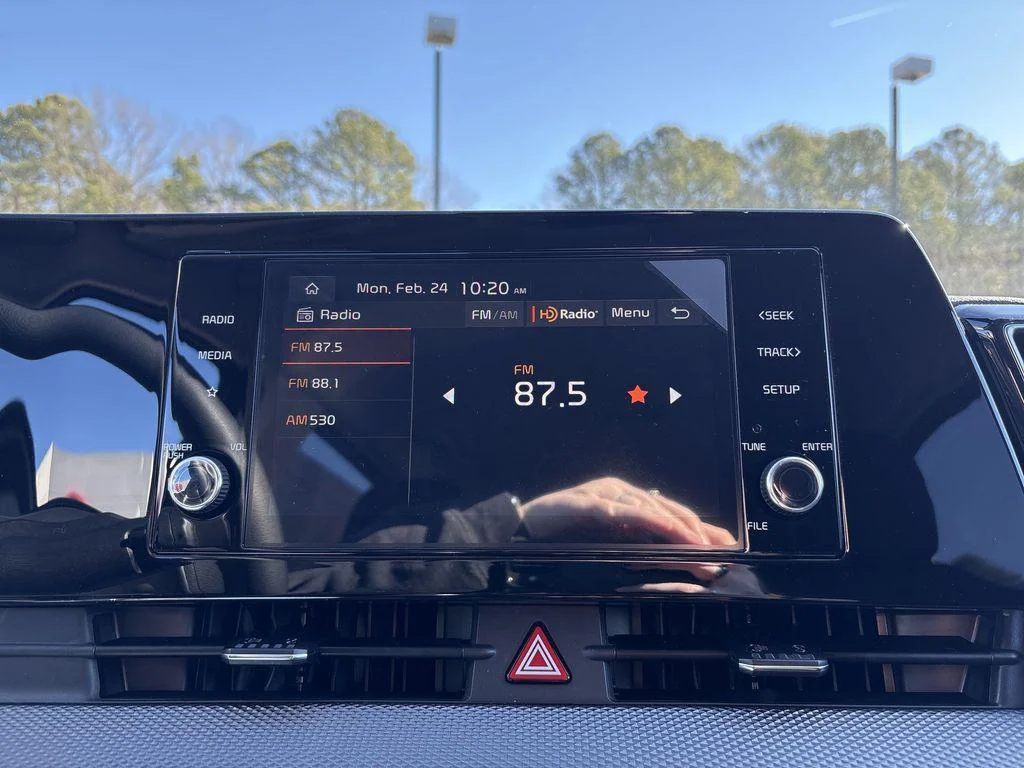 2025 Kia Sportage LX Hybrid - Photo 18