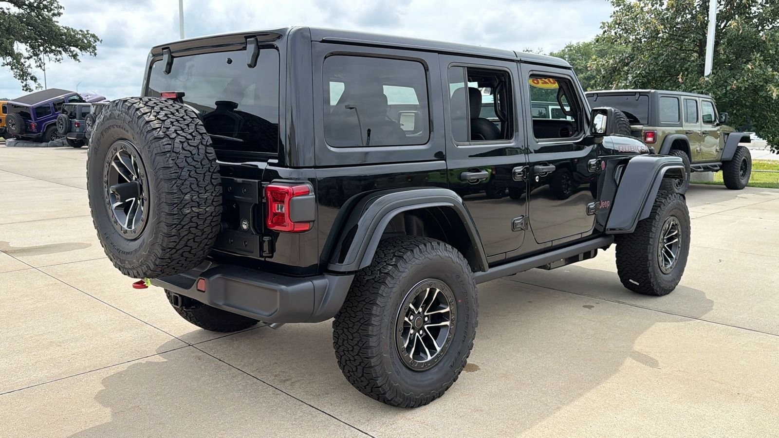 New 2026 Black Clearcoat Jeep Rubicon image 9