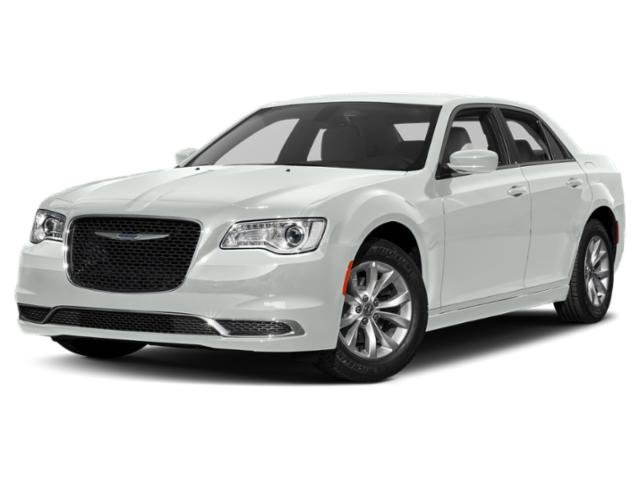 Used 2015 Bright White Clearcoat Chrysler Limited image 1