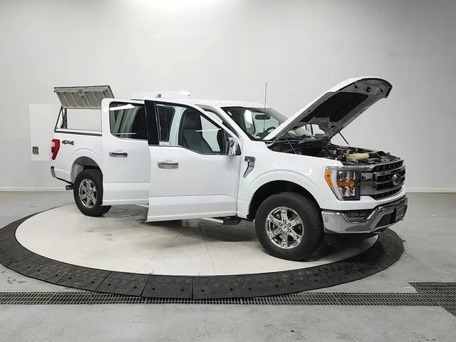 Used 2023 White Ford Lariat image 10