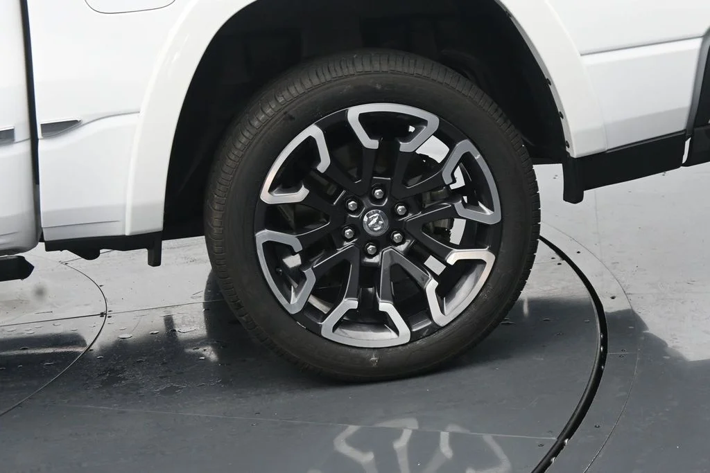 Used 2025 White Ram Limited image 12