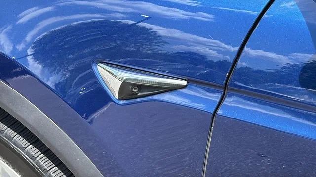 Used 2017 Blue Tesla 90D image 39