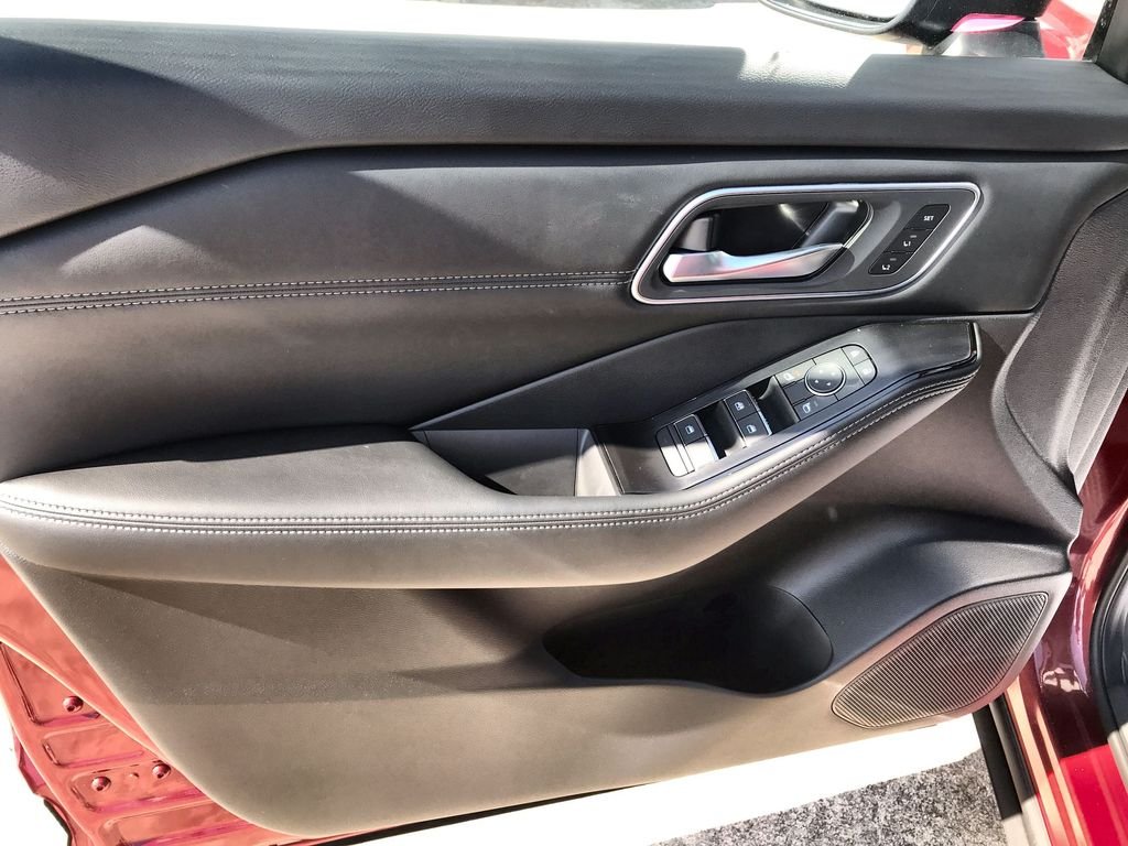 2026 Nissan Rogue Platinum - Photo 13