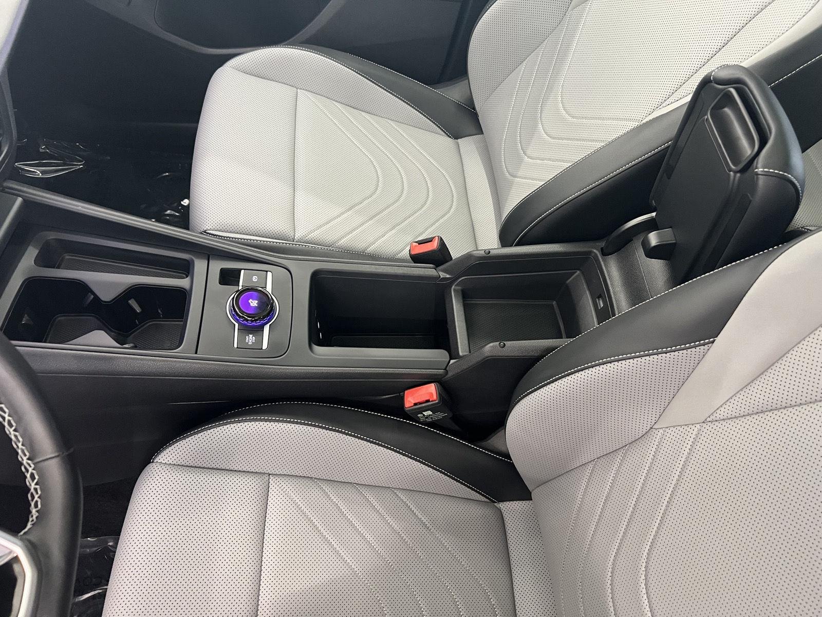 2026 Volkswagen Tiguan SE - Photo 18