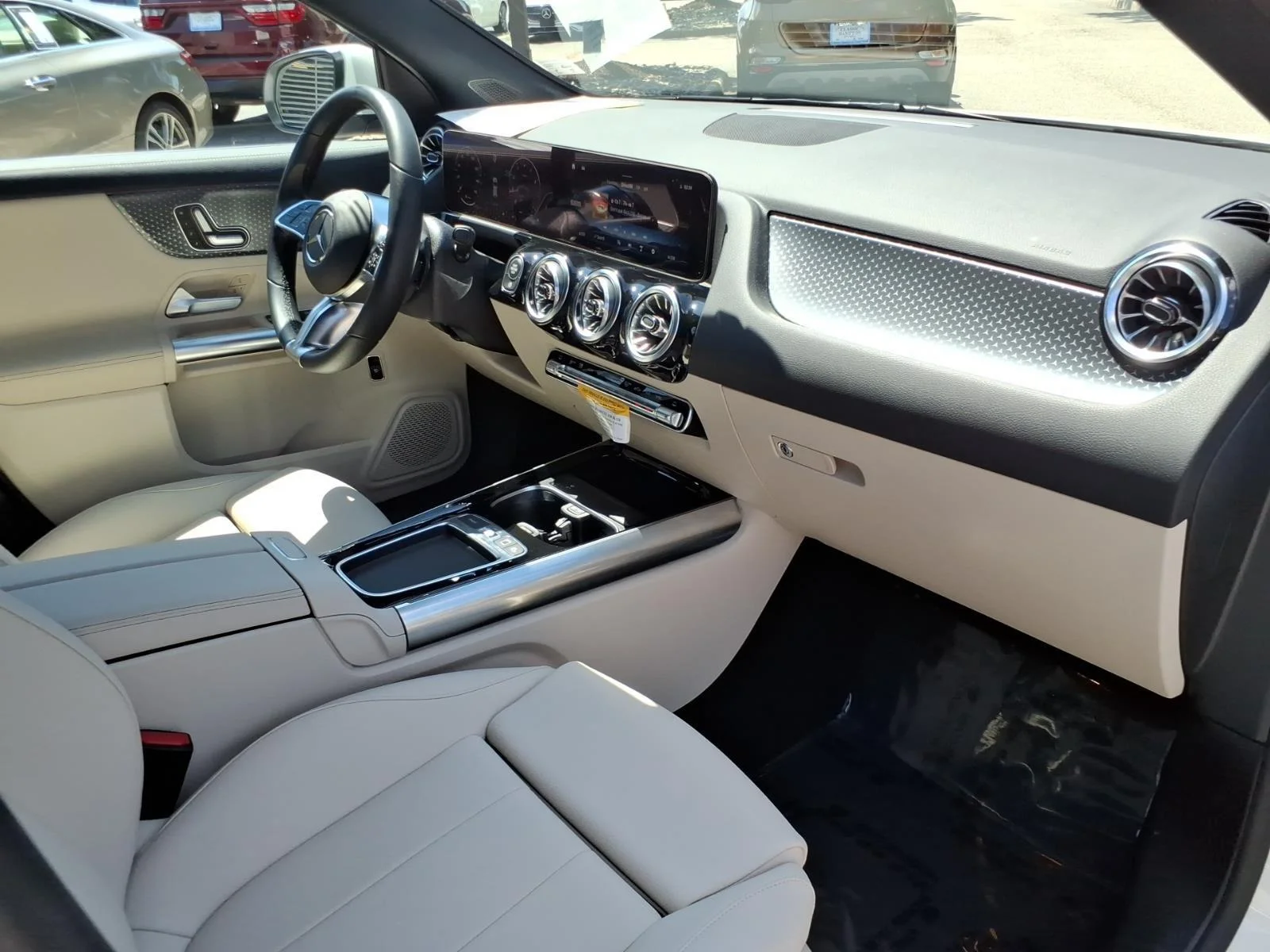 Certified Used 2026 Polar White Mercedes-Benz GLA 250 image 23