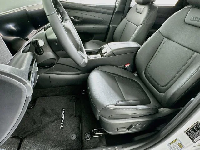 New 2026 Hyundai TUCSON XRT
