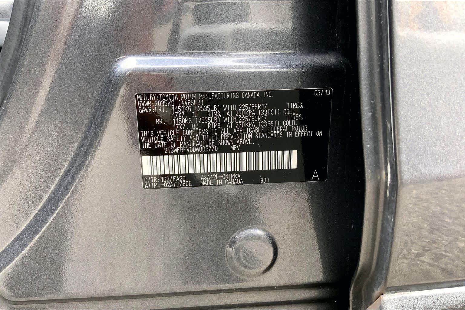 Used 2013 Magnetic Gray Metallic Toyota XLE image 24