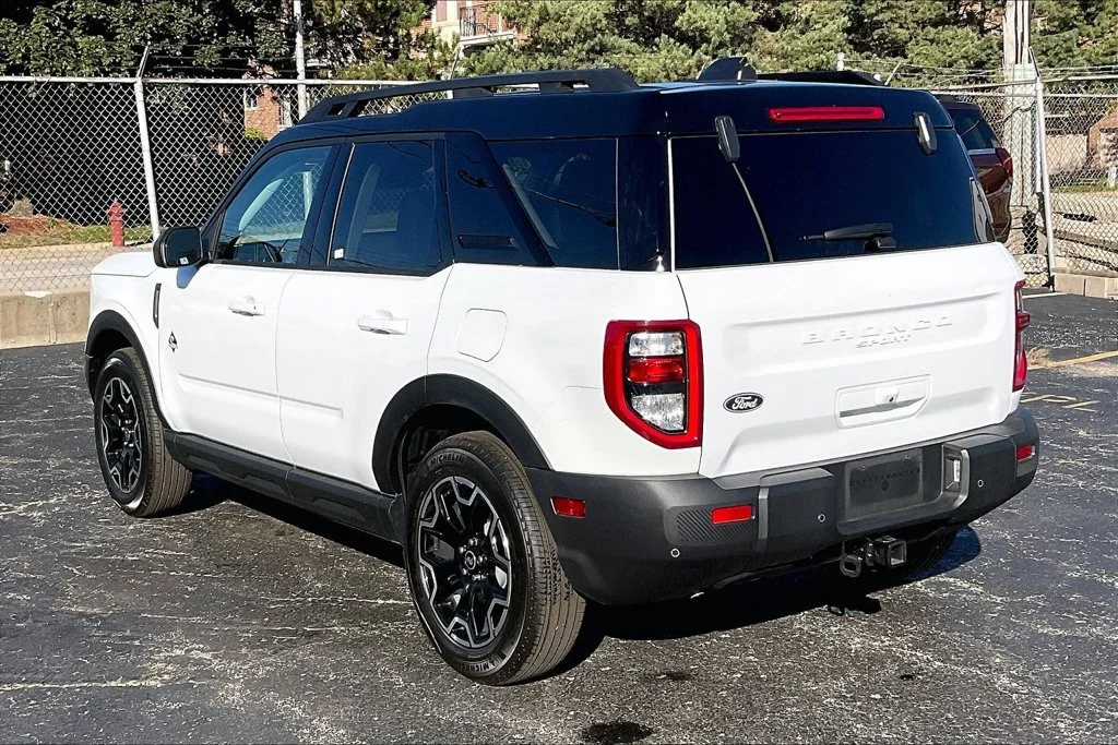 New 2026 Oxford White Ford Outer Banks® image 10