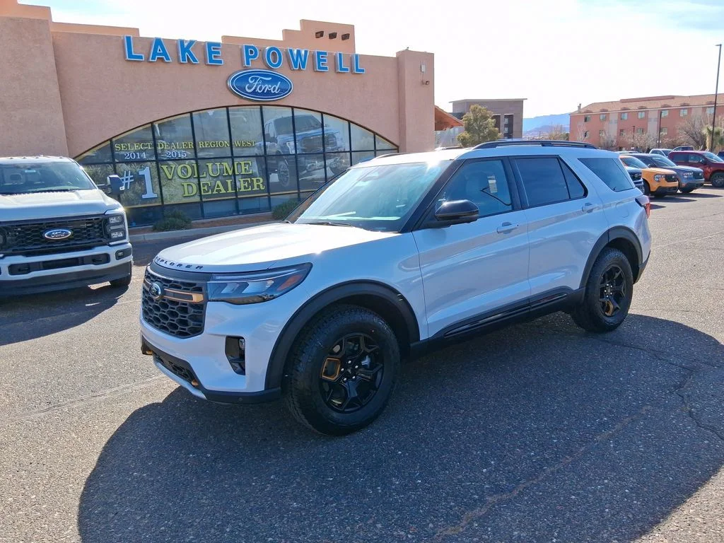 2026 Ford Explorer Tremor 4WD's photo