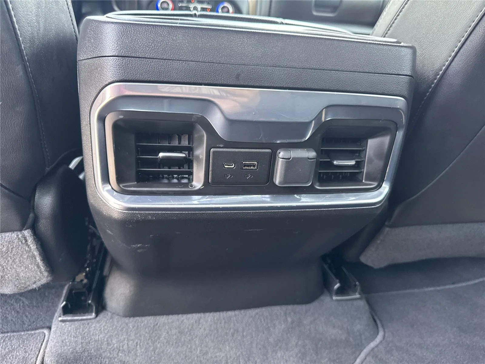 Used 2022 Black Chevrolet High Country image 35