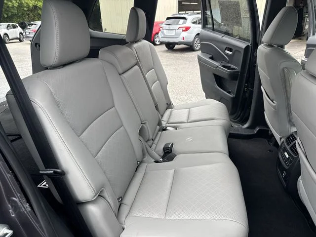 Used 2021 Gray Honda Touring image 11