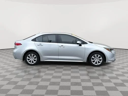 Used 2025 Silver Toyota LE image 2
