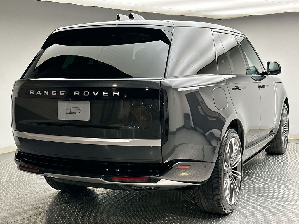 Used 2025 Carpathian Gray Premium Metallic Land Rover Autobiography image 13