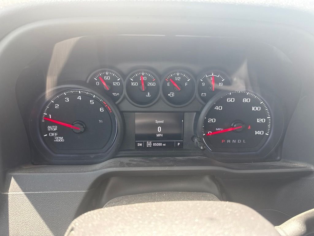 Used 2023 Gray Chevrolet Custom image 10