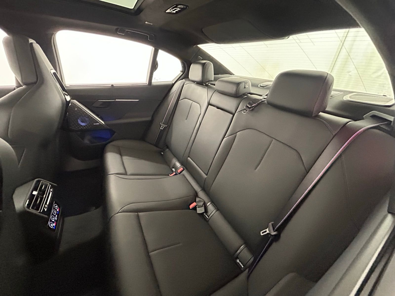 2026 BMW M5 M5 - Photo 55