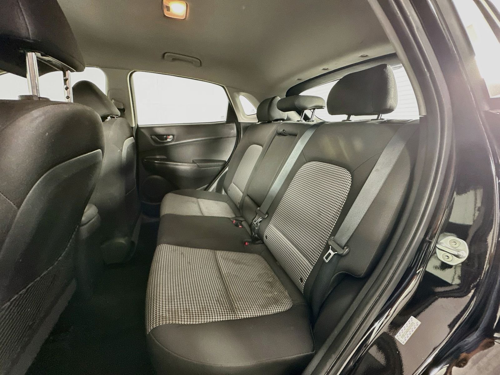 Used 2019 Ultra Black Pearl Hyundai SE image 23