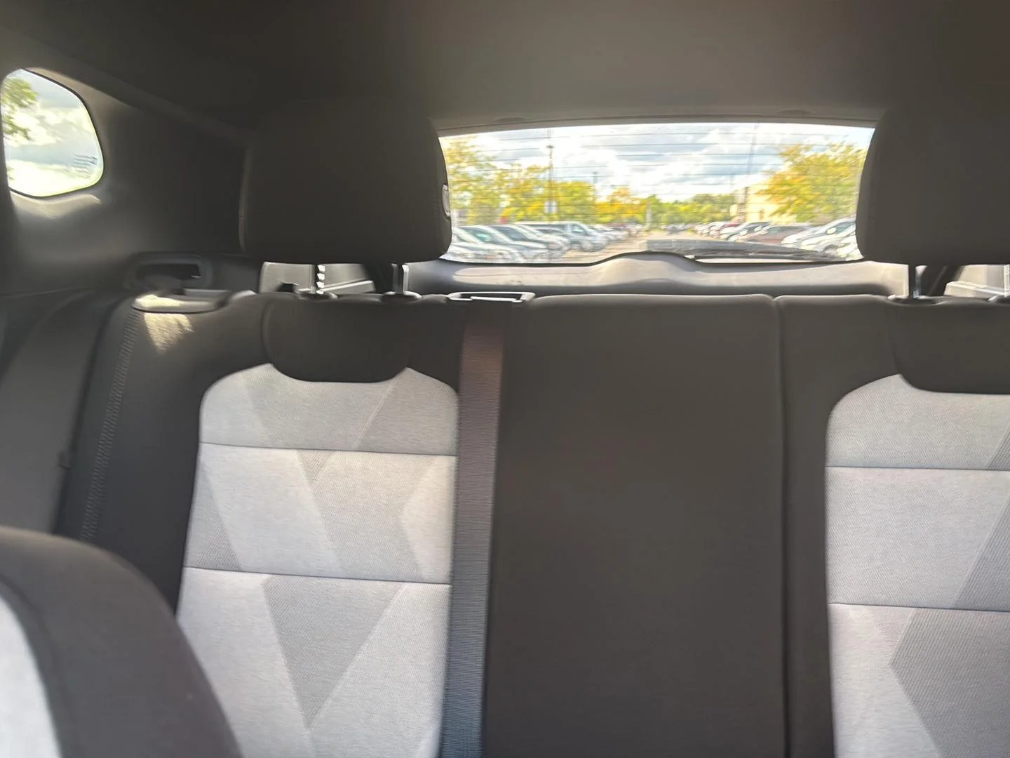 Used 2024 Summit White Chevrolet 1RS image 14