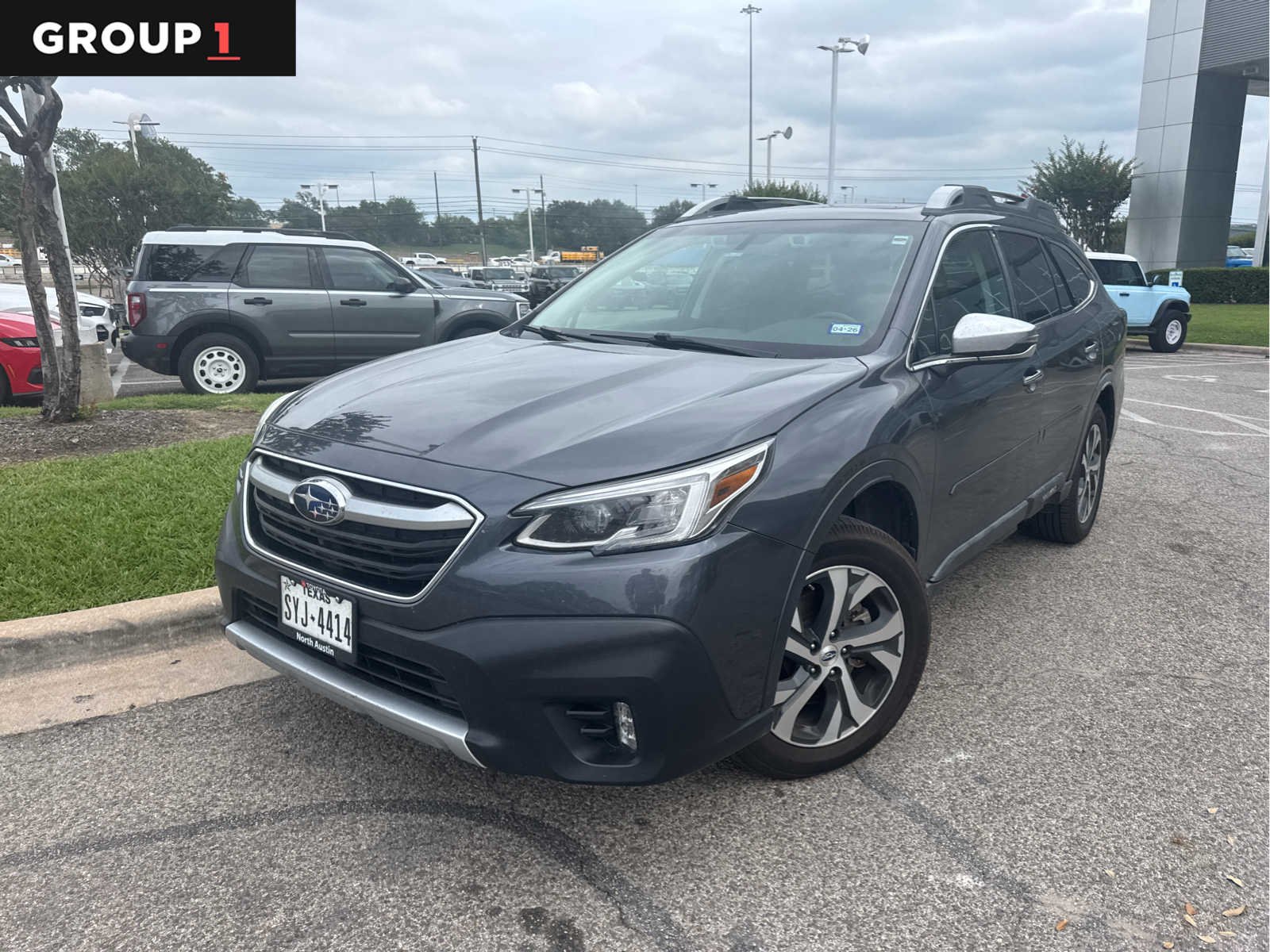 2020 Subaru Outback Touring's photo