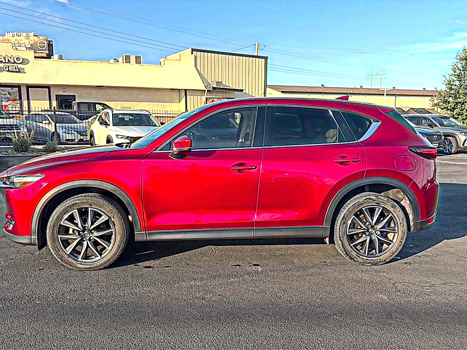 Used 2017 Soul Red Crystal Metallic Mazda Grand Touring image 4