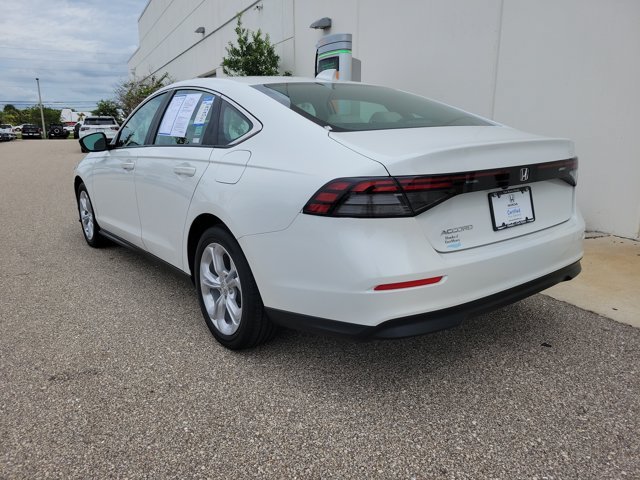 Certified Used 2023 Platinum White Pearl Honda 1.5T LX image 4