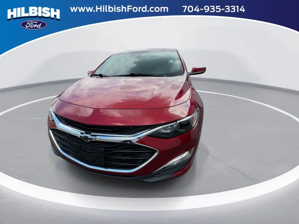 Used 2025 Red Chevrolet RS image 3