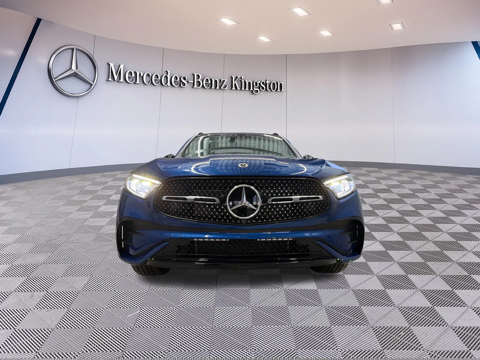 New 2026 White Mercedes-Benz 300 4matic Suv image 23