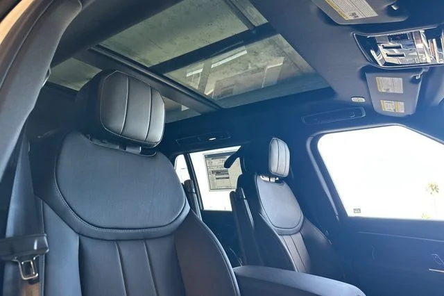 New 2026 Fuji White Land Rover SE image 15