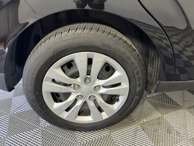 Used 2024 Black Kia LX image 37