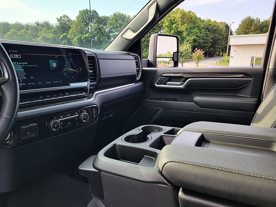 Used 2026 Black Chevrolet LT image 18