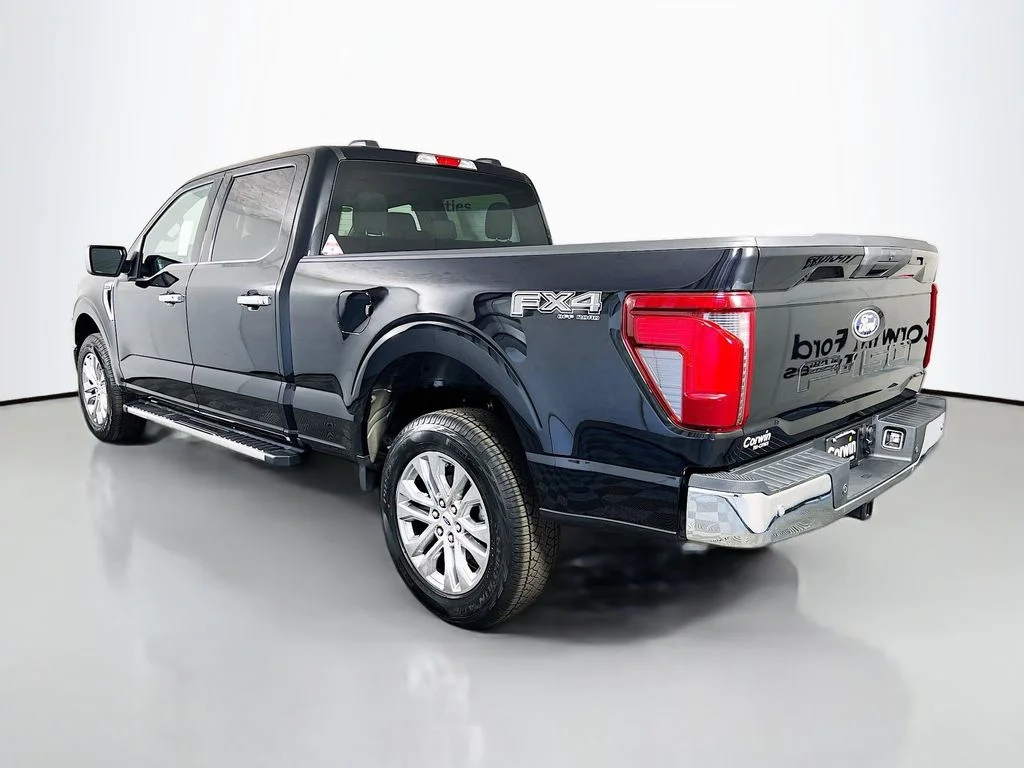 New 2026 Agate Black Metallic Ford XLT image 11