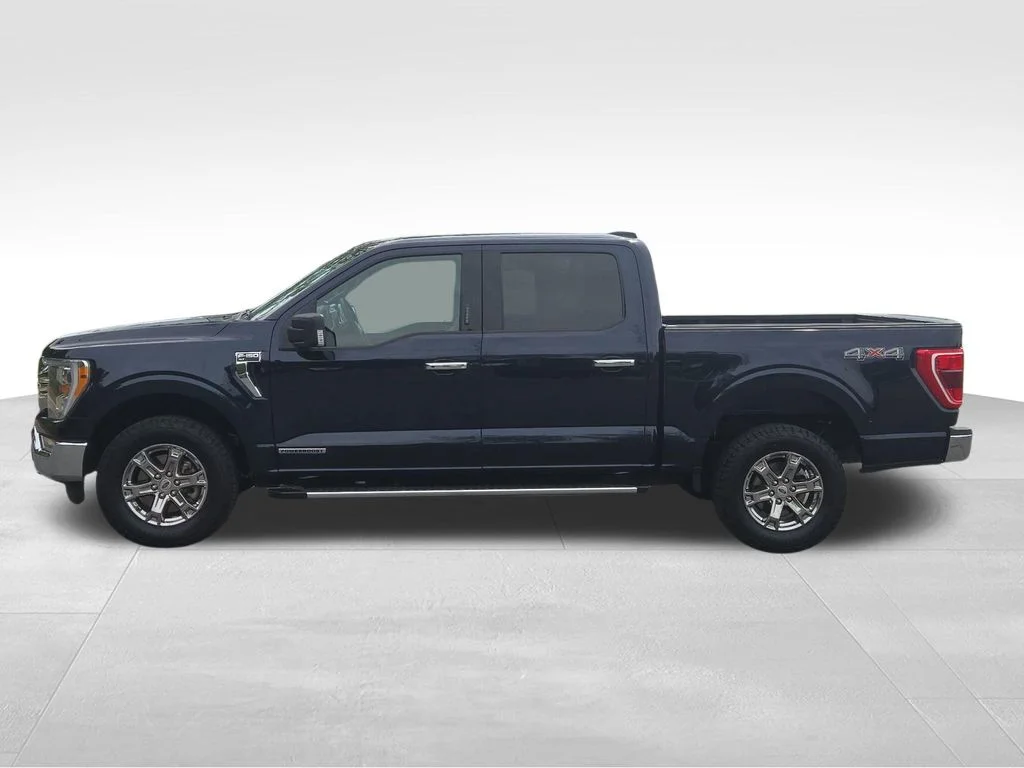 Used 2023 Blue Metallic Ford XLT image 14
