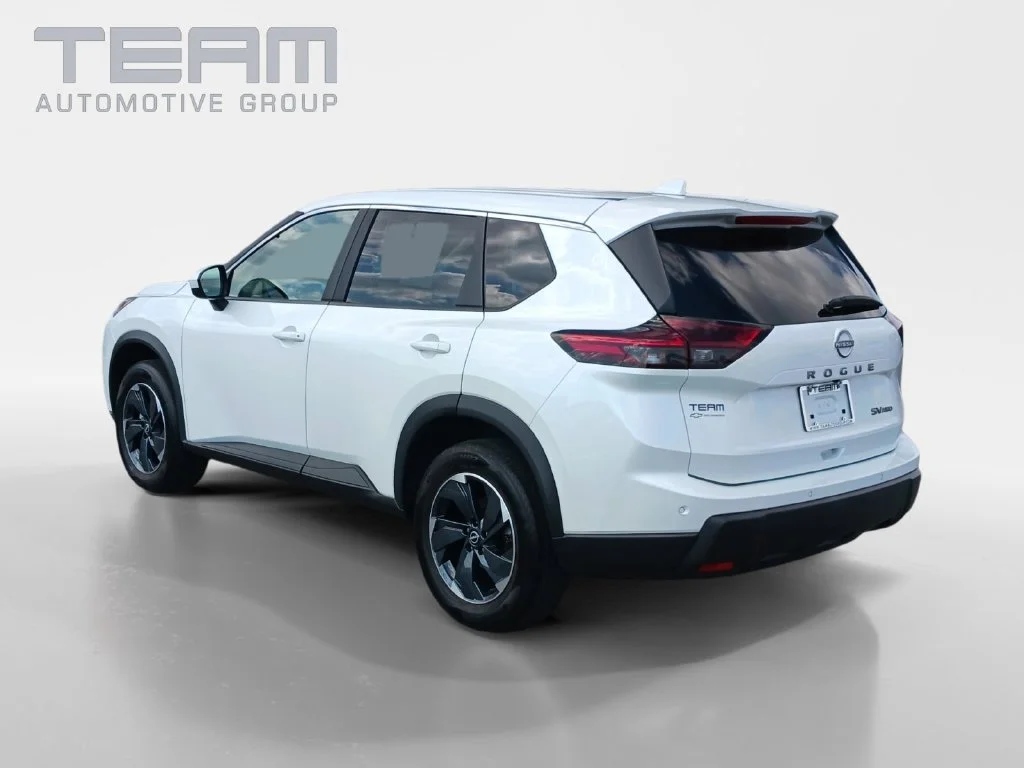 Used 2024 White Nissan SV image 5