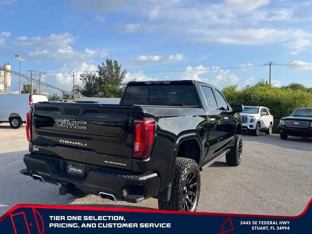 Used 2024 Onyx Black GMC Denali Ultimate image 5