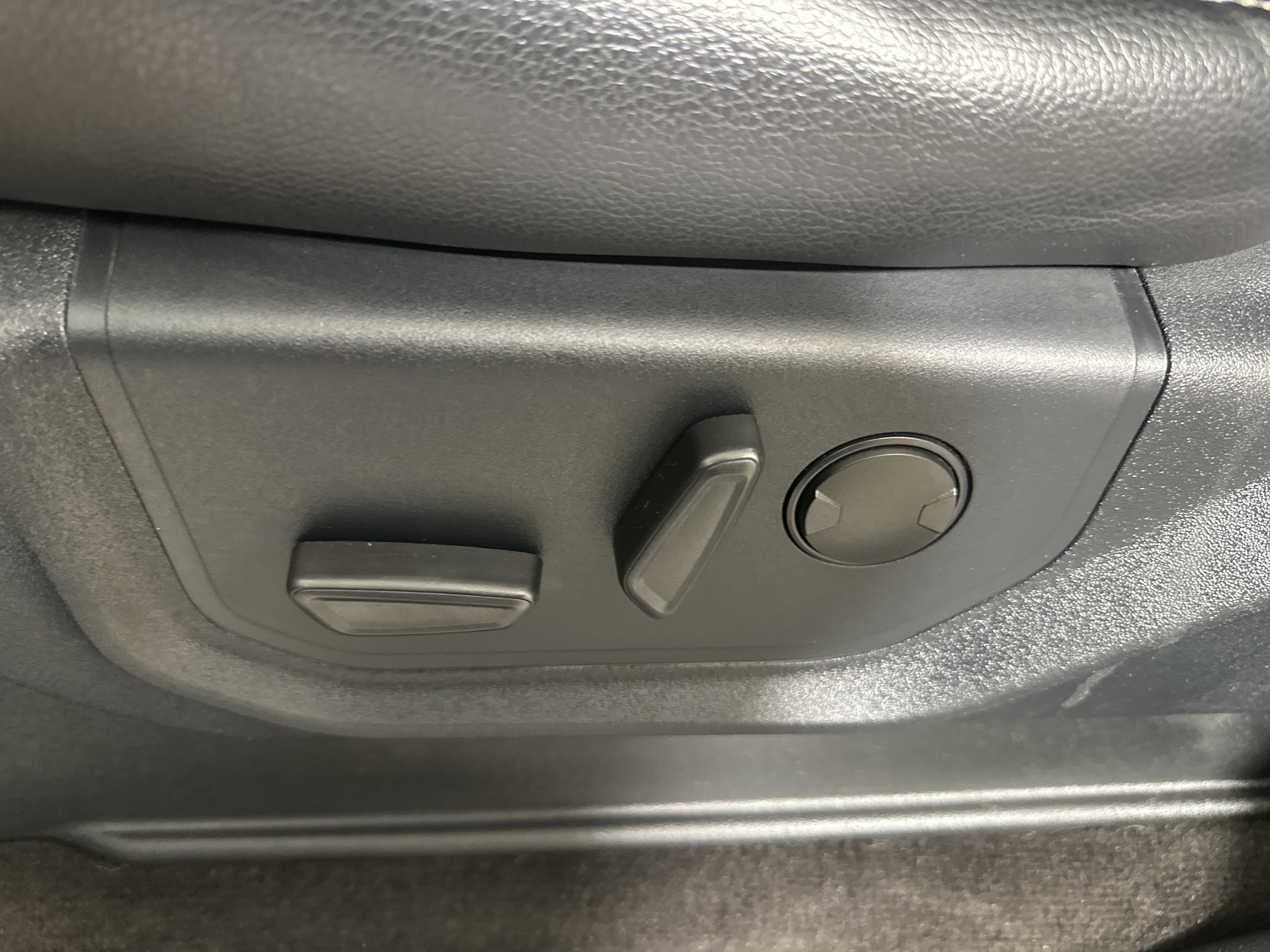 Used 2020 Silver Ford  image 10